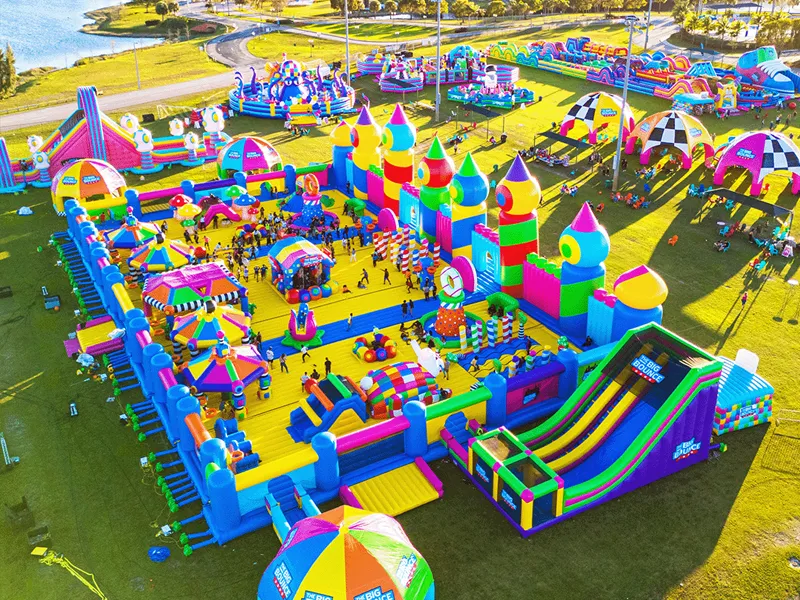 Z čoho pozostáva nafukovací hrad?